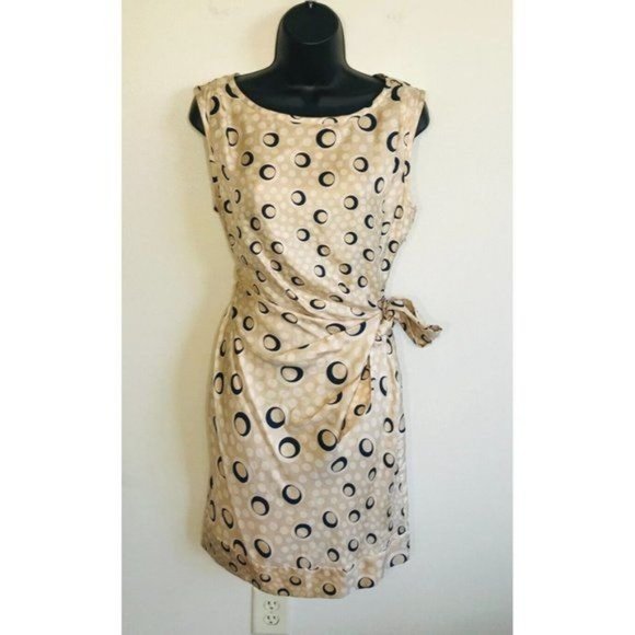 Diane Von Furstenberg Dresses & Skirts - Diane Von Furstenberg Silk New Della Ruched Tie‎ Waist Dress Retro Beige Dot, 6